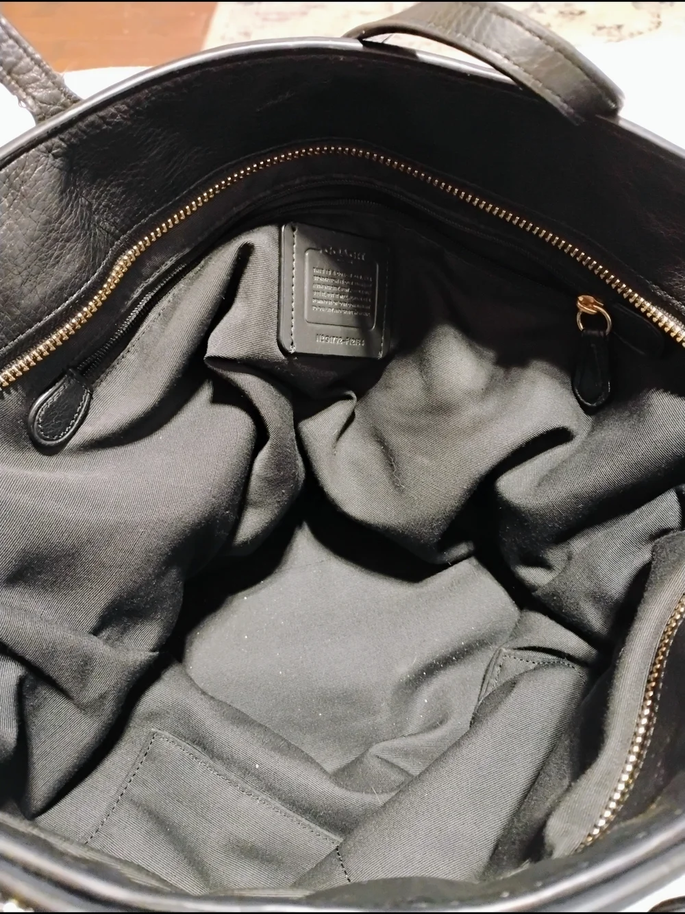 Coach F12484 Black Pebbled Leather Turnlock Carryall Stachel Tote  Purse